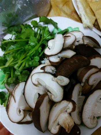 韩式泡菜汤，冬日里的暖身汤怎么做，韩式泡菜汤，冬日里的暖身汤怎么做好吃，韩式泡菜汤，冬日里的暖身汤做法