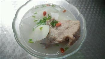大萝卜炖排骨汤怎么做，大萝卜炖排骨汤怎么做好吃，大萝卜炖排骨汤做法