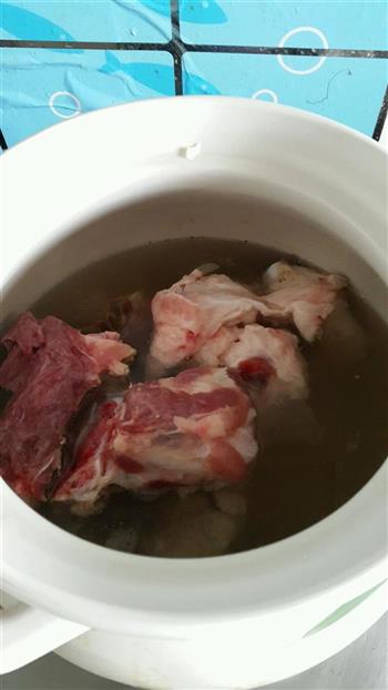 大骨冬笋厚百叶咸肉汤怎么做，大骨冬笋厚百叶咸肉汤怎么做好吃，大骨冬笋厚百叶咸肉汤做法
