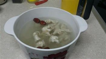 养颜-银耳炖鸡爪怎么做，养颜-银耳炖鸡爪怎么做好吃，养颜-银耳炖鸡爪做法