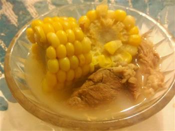 豌豆玉米猪骨汤怎么做，豌豆玉米猪骨汤怎么做好吃，豌豆玉米猪骨汤做法