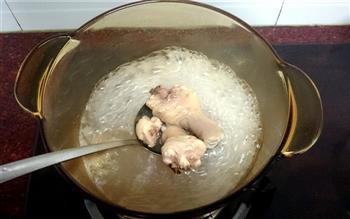 枸杞鸡肉汤怎么做，枸杞鸡肉汤怎么做好吃，枸杞鸡肉汤做法