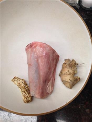 滋补羊腿汤怎么做，滋补羊腿汤怎么做好吃，滋补羊腿汤做法