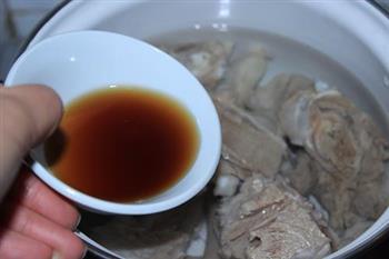 萝卜羊骨汤怎么做，萝卜羊骨汤怎么做好吃，萝卜羊骨汤做法