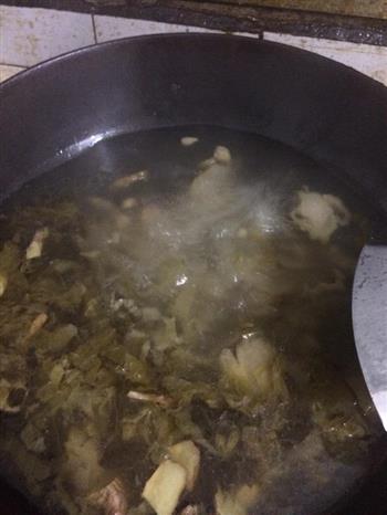 开胃汤-酸菜鲫鱼汤怎么做，开胃汤-酸菜鲫鱼汤怎么做好吃，开胃汤-酸菜鲫鱼汤做法