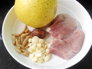 麦冬雪梨瘦肉汤怎么做，麦冬雪梨瘦肉汤怎么做好吃，麦冬雪梨瘦肉汤做法