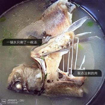 宝宝辅食鲫鱼汤怎么做，宝宝辅食鲫鱼汤怎么做好吃，宝宝辅食鲫鱼汤做法