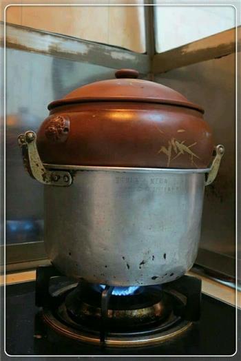 竹荪松茸气锅鸡怎么做，竹荪松茸气锅鸡怎么做好吃，竹荪松茸气锅鸡做法