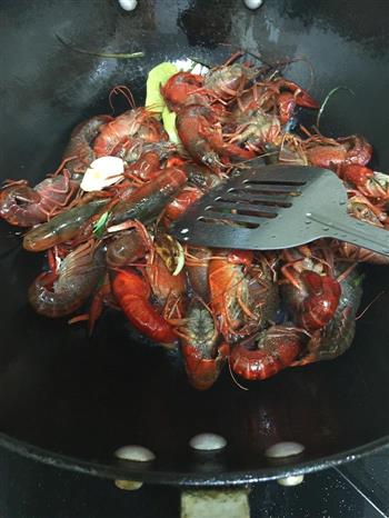 咖喱龙虾怎么做，咖喱龙虾怎么做好吃，咖喱龙虾做法