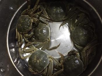 干煎河蟹怎么做，干煎河蟹怎么做好吃，干煎河蟹做法