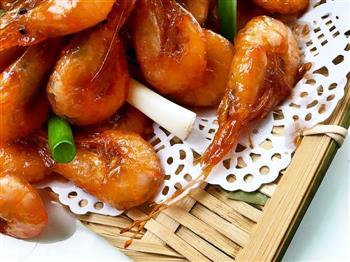 本帮菜油爆河虾怎么做，本帮菜油爆河虾怎么做好吃，本帮菜油爆河虾做法