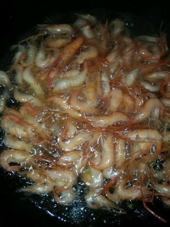 本帮菜油爆河虾怎么做，本帮菜油爆河虾怎么做好吃，本帮菜油爆河虾做法
