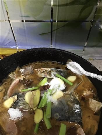 妈妈味道的垮炖鱼怎么做，妈妈味道的垮炖鱼怎么做好吃，妈妈味道的垮炖鱼做法