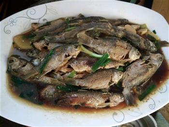 老酒烧鲫鱼怎么做，老酒烧鲫鱼怎么做好吃，老酒烧鲫鱼做法