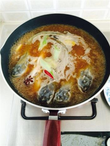 炖油光鱼怎么做，炖油光鱼怎么做好吃，炖油光鱼做法