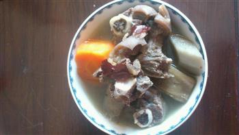 牛蒡红萝卜羊排汤怎么做，牛蒡红萝卜羊排汤怎么做好吃，牛蒡红萝卜羊排汤做法
