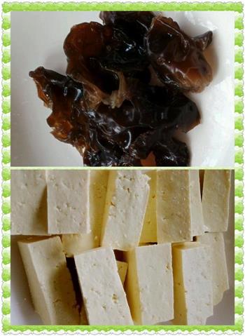 银鱼木耳豆腐汤怎么做，银鱼木耳豆腐汤怎么做好吃，银鱼木耳豆腐汤做法
