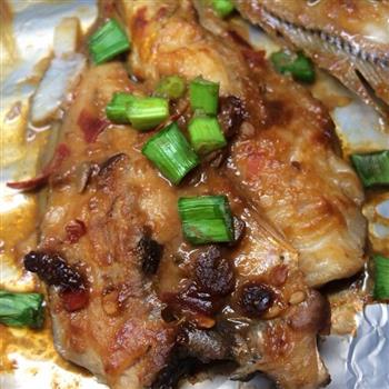 简易版烤鱼怎么做，简易版烤鱼怎么做好吃，简易版烤鱼做法
