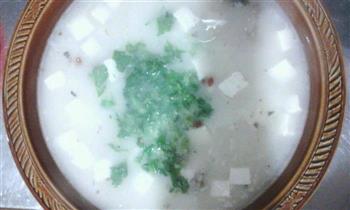 鲜鱼汤怎么做，鲜鱼汤怎么做好吃，鲜鱼汤做法