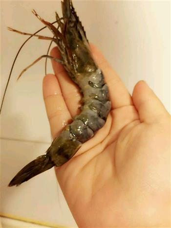 沙拉虾怎么做，沙拉虾怎么做好吃，沙拉虾做法