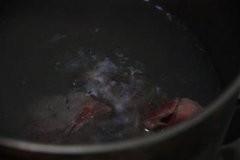 粉藕排骨汤怎么做，粉藕排骨汤怎么做好吃，粉藕排骨汤做法