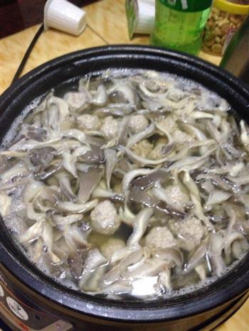 肉丸火锅怎么做，肉丸火锅怎么做好吃，肉丸火锅做法