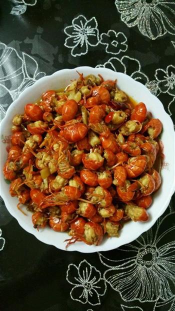 家常烧虾球怎么做，家常烧虾球怎么做好吃，家常烧虾球做法