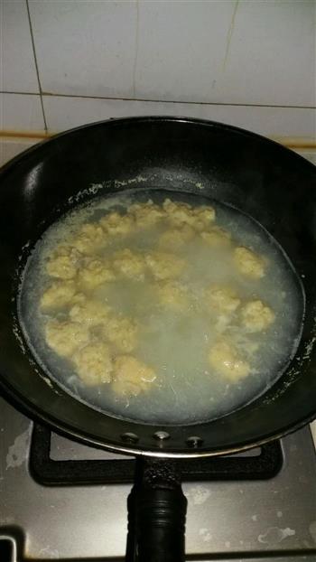宝宝手工鱼丸怎么做，宝宝手工鱼丸怎么做好吃，宝宝手工鱼丸做法
