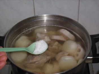 莲藕山药肉排汤怎么做，莲藕山药肉排汤怎么做好吃，莲藕山药肉排汤做法