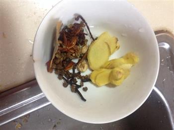 蕃茄土豆排骨汤怎么做，蕃茄土豆排骨汤怎么做好吃，蕃茄土豆排骨汤做法
