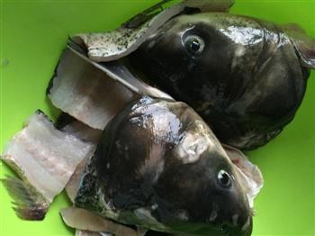 催乳佳肴－鱼头豆腐汤怎么做，催乳佳肴－鱼头豆腐汤怎么做好吃，催乳佳肴－鱼头豆腐汤做法