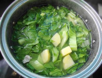 土豆芥菜排骨汤怎么做，土豆芥菜排骨汤怎么做好吃，土豆芥菜排骨汤做法