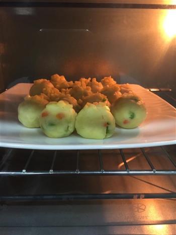 芝士虾仁土豆球怎么做，芝士虾仁土豆球怎么做好吃，芝士虾仁土豆球做法