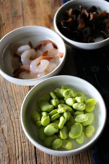 蚕豆木耳炒虾仁怎么做，蚕豆木耳炒虾仁怎么做好吃，蚕豆木耳炒虾仁做法