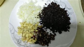 川味豆鼓鱼怎么做，川味豆鼓鱼怎么做好吃，川味豆鼓鱼做法