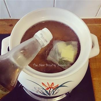 薏仁莲藕大骨汤怎么做，薏仁莲藕大骨汤怎么做好吃，薏仁莲藕大骨汤做法