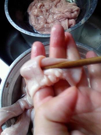 竹笋灌小肠排骨汤怎么做，竹笋灌小肠排骨汤怎么做好吃，竹笋灌小肠排骨汤做法