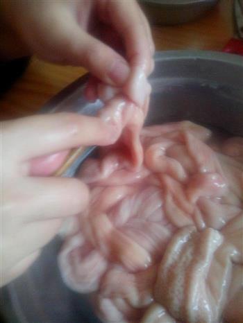 竹笋灌小肠排骨汤怎么做，竹笋灌小肠排骨汤怎么做好吃，竹笋灌小肠排骨汤做法