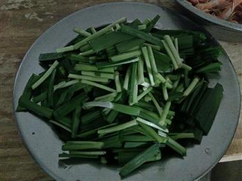 韭菜小红虾怎么做，韭菜小红虾怎么做好吃，韭菜小红虾做法