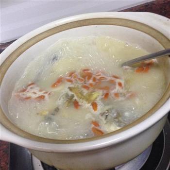 白鲫汤怎么做，白鲫汤怎么做好吃，白鲫汤做法