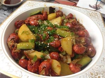 吮指小龙虾怎么做，吮指小龙虾怎么做好吃，吮指小龙虾做法