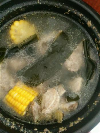 海带排骨玉米汤怎么做，海带排骨玉米汤怎么做好吃，海带排骨玉米汤做法