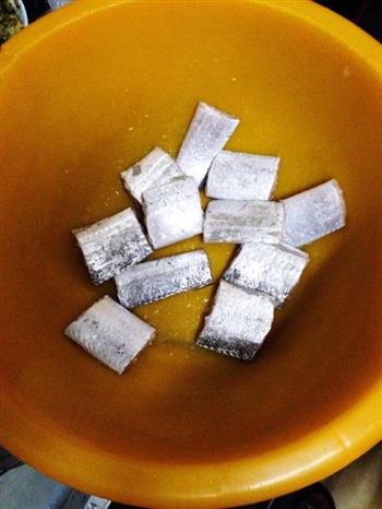 酸辣带鱼汤怎么做，酸辣带鱼汤怎么做好吃，酸辣带鱼汤做法