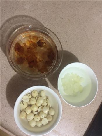 莲子甜汤怎么做，莲子甜汤怎么做好吃，莲子甜汤做法