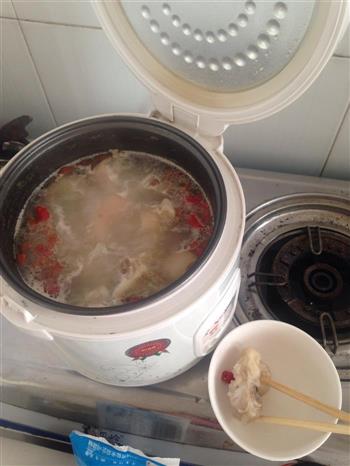 电饭煲版-山药猪脚汤怎么做，电饭煲版-山药猪脚汤怎么做好吃，电饭煲版-山药猪脚汤做法
