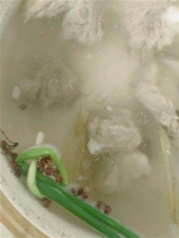 玉带排骨汤怎么做，玉带排骨汤怎么做好吃，玉带排骨汤做法
