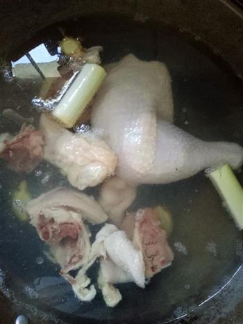 虫草花干贝鸡汤怎么做，虫草花干贝鸡汤怎么做好吃，虫草花干贝鸡汤做法