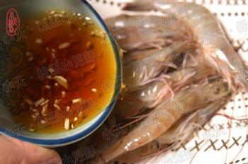 松香小笼虾怎么做，松香小笼虾怎么做好吃，松香小笼虾做法