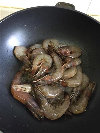 蒜香茄汁虾怎么做，蒜香茄汁虾怎么做好吃，蒜香茄汁虾做法