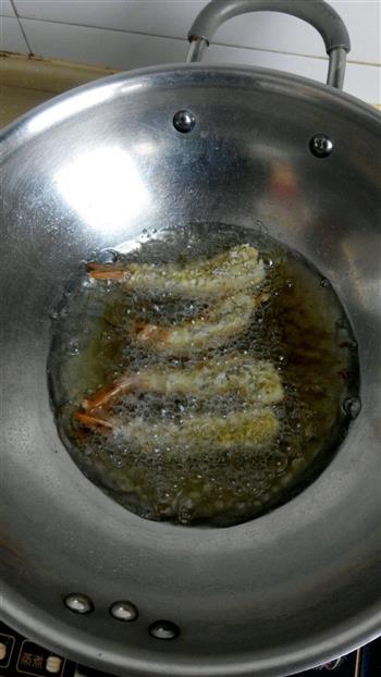 油炸虾排怎么做，油炸虾排怎么做好吃，油炸虾排做法